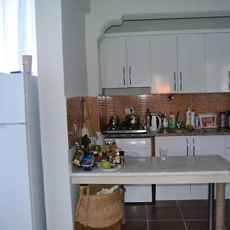 Apartament Ugur Evleri