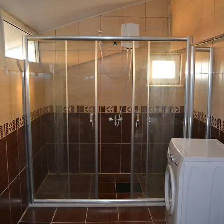 Apartament Ugur Evleri *